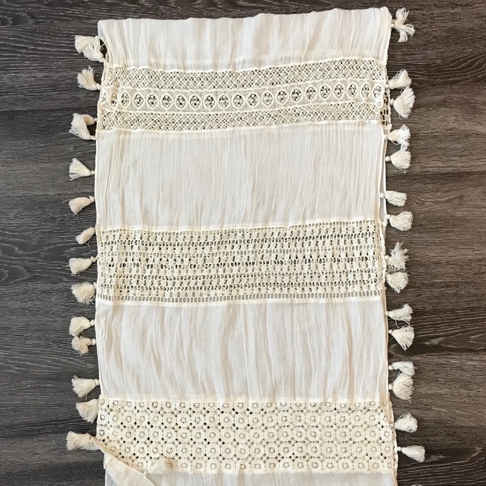 J. McLaughlin Scarf/Wrap